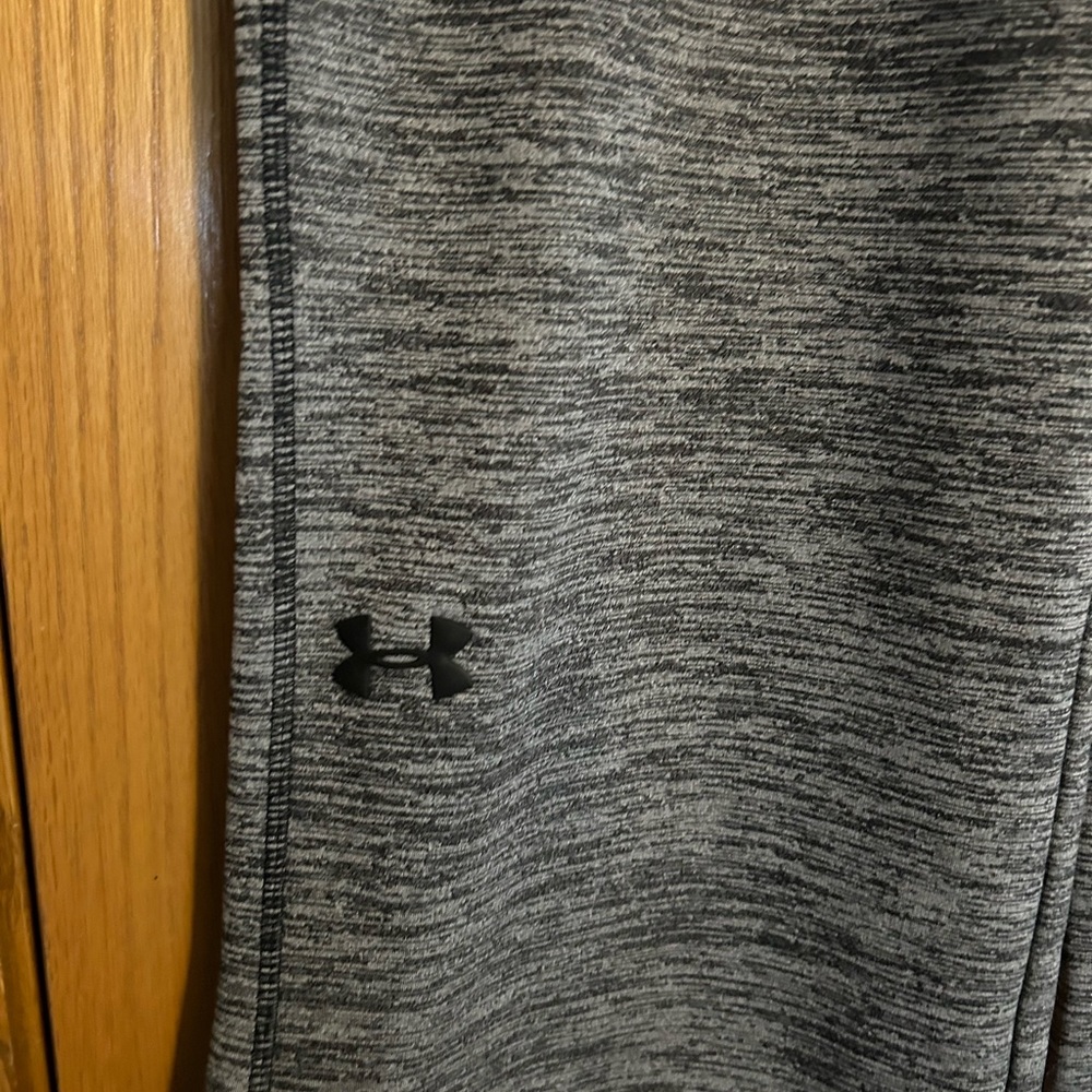 UA cold gear strait leg pants